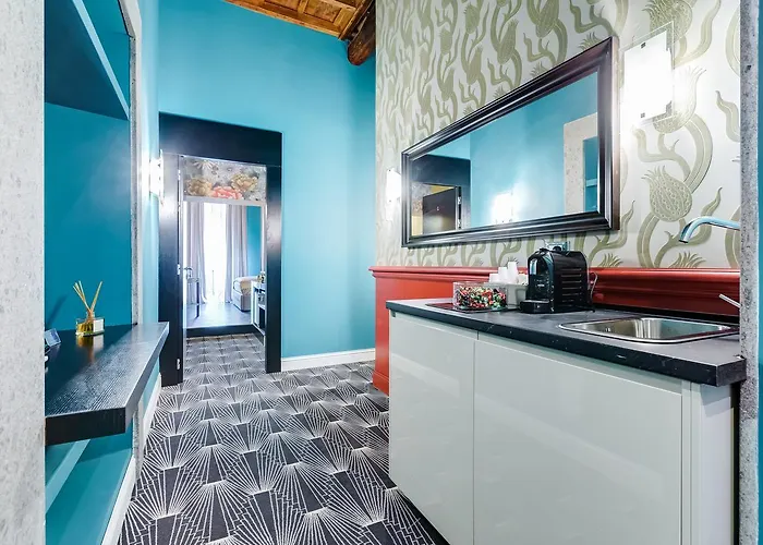 The French By Oneup Hospitality בית הארחה 4*